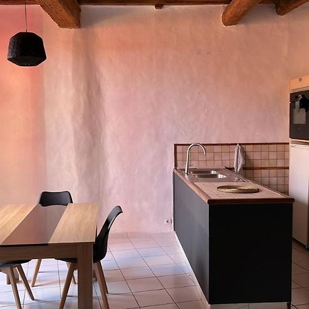 Appartamento Atypique Châteauneuf-de-Gadagne Esterno foto