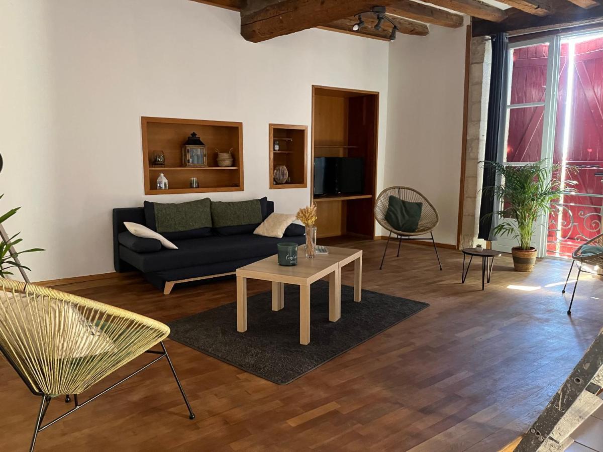 Appartamento Atypique Châteauneuf-de-Gadagne Esterno foto